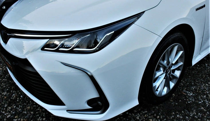 Toyota Corolla cena 83900 przebieg: 68000, rok produkcji 2019 z Ostrowiec Świętokrzyski małe 497